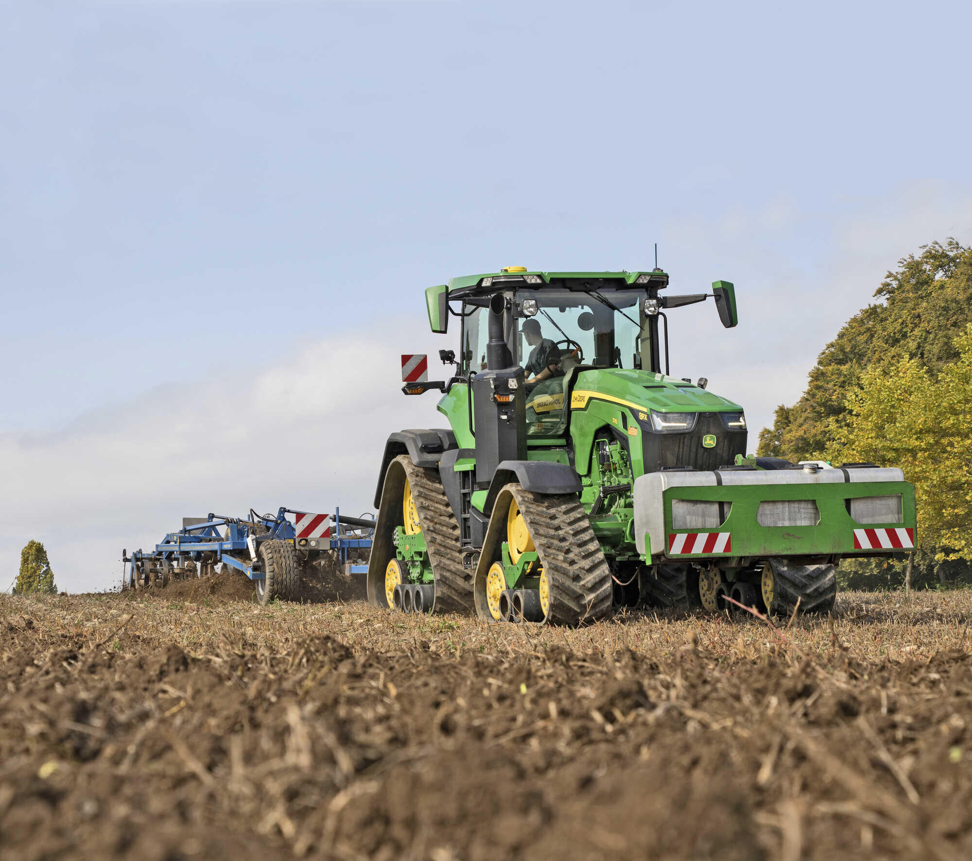 John-Deere-Traktor: Raupen statt Räder - agrarheute 3-2023