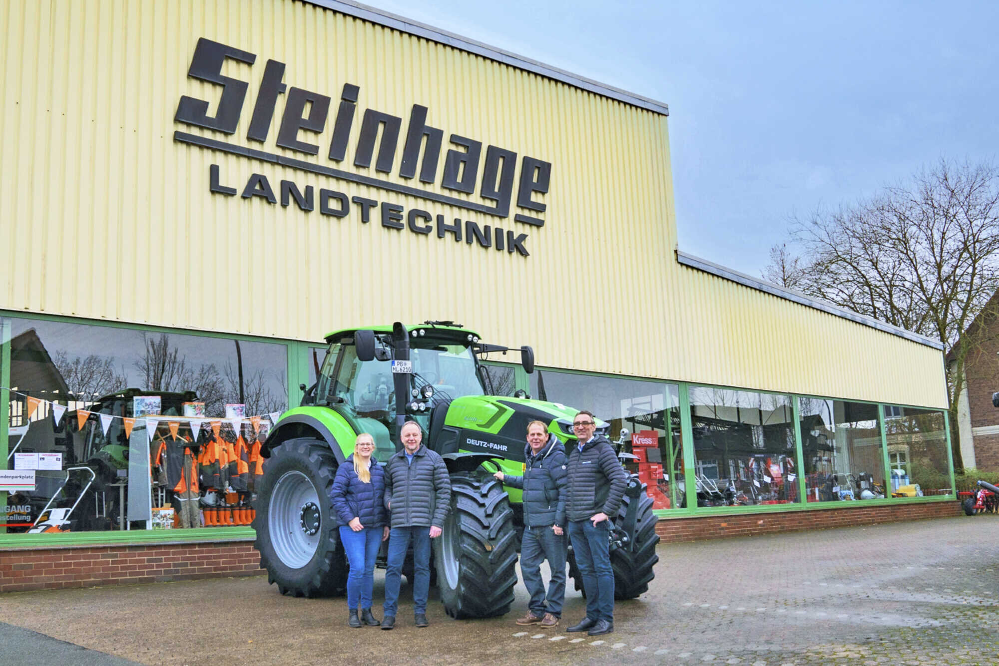 Steinhage mit DeutzFahrTraktoren AGRARTECHNIK 32023