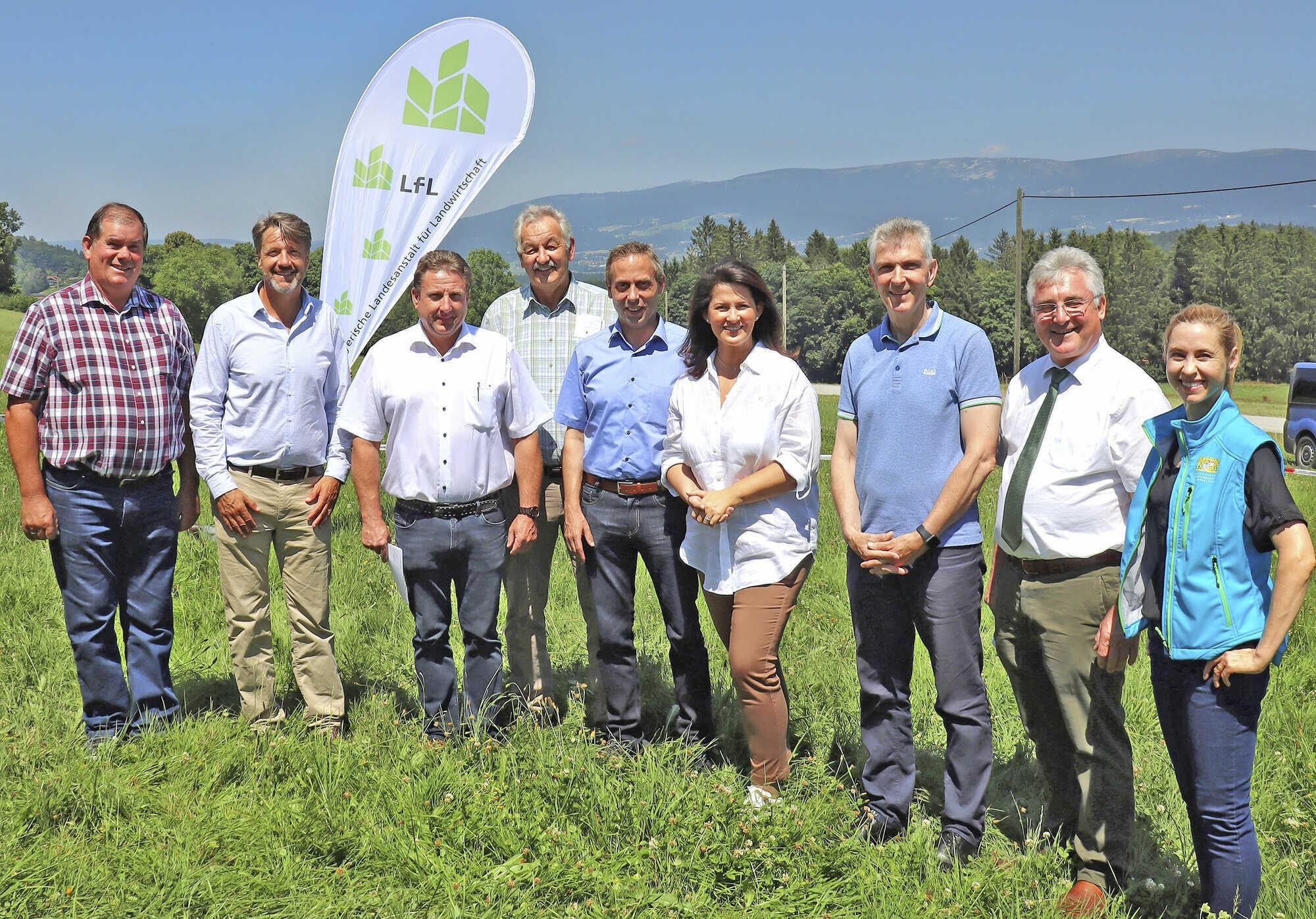Was ist zu tun gegen Engerlinge? Bayerisches Landwirtschaftliches Wochenblatt 312022