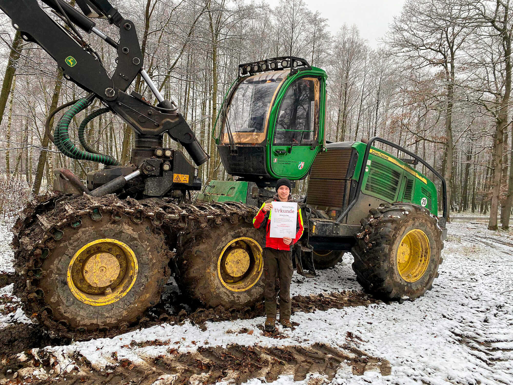 Geprüfte Forstmaschinenführer Forst&Technik 22022