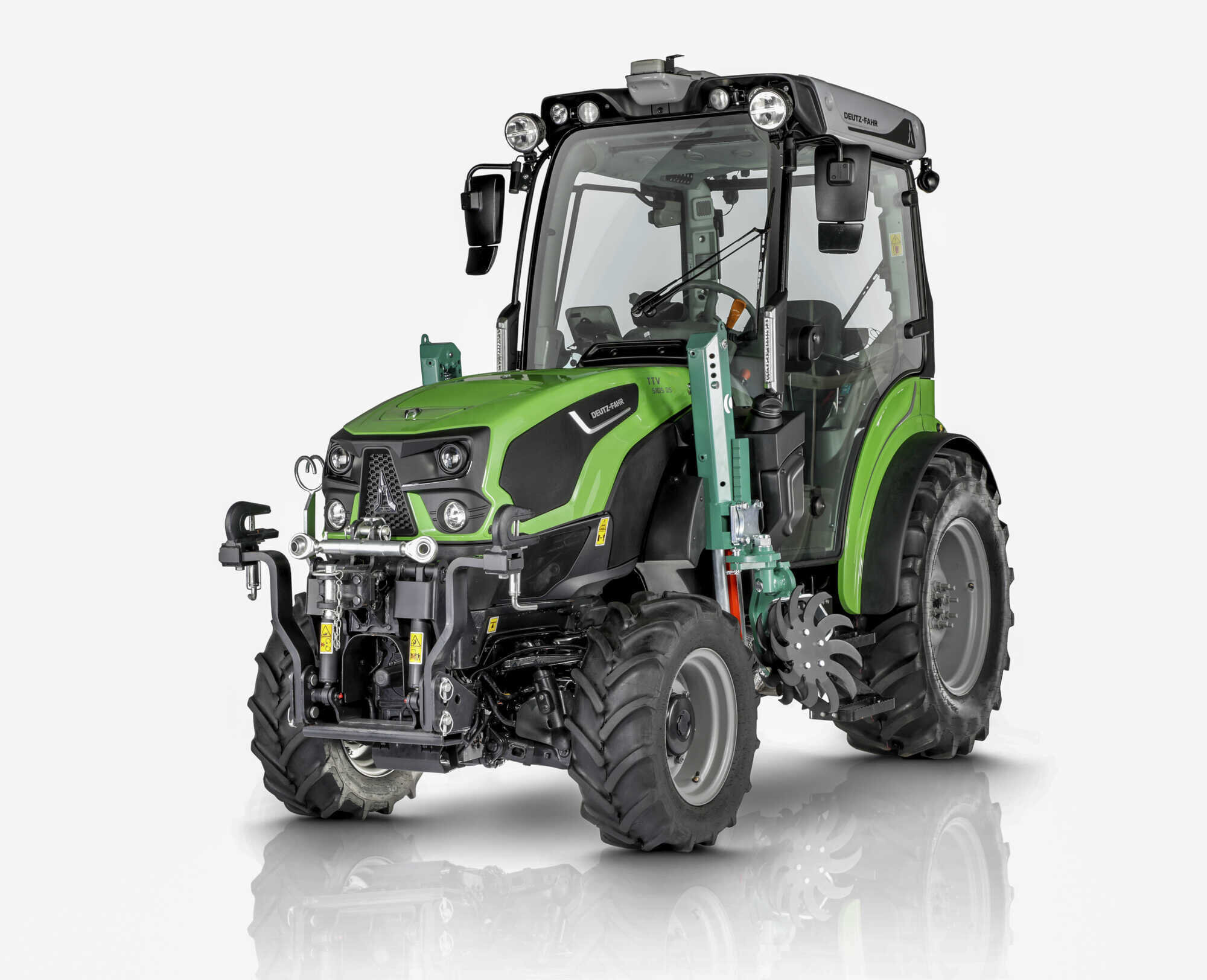 DeutzFahr präsentiert die weiterentwickelte Baureihe 5 DS LAND & FORST 92023 DeutzFahr präsentiert die weiterentwickelte Baureihe 5 DS LAND & FORST 92023