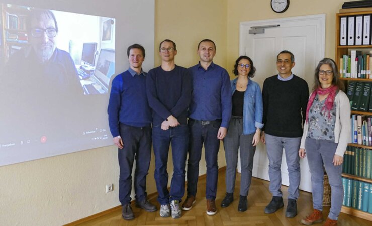 V. l.: Dr. Karl-Heinz Mellert (Wissenschaftler am AWG), Yves-Daniel Hoffmann (Technischer Mitarbeiter AWG), Dr. Torben Hilmers (TUM, Waldwachstumskunde), Dr. Muhidin Šeho (SGL am AWG), Dr. Dr. Devrim Semizer-Cuming (Wissenschaftlerin am AWG), Dr. Charalambos Neophytou (Leiter Arbeitsbereich Waldgenetik FVA Freiburg) und Dr. Barbara Fussi (SGL am AWG) | © S. Kienlein/AWG