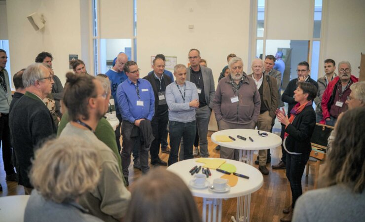 Abb. 1: Austausch bei einem Regionalen Waldgespräch | © LFV/Schmid
