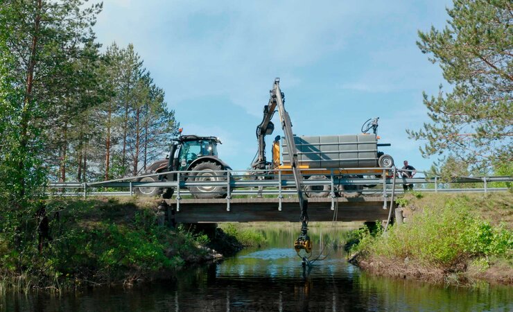 Selbsttätiges Auftanken am Gewässer | © Kesla