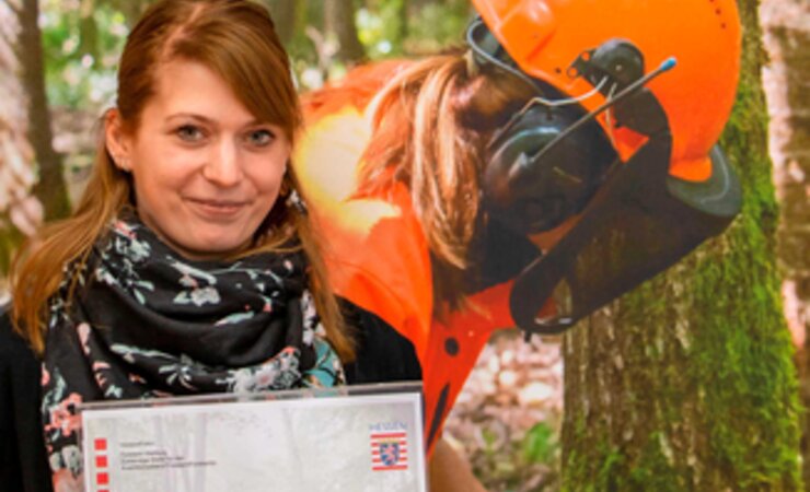 Vanessa Schulz ist die erste Forstwirtschaftsmeisterin bei HessenForst | © Volker Gerding/HessenForst
