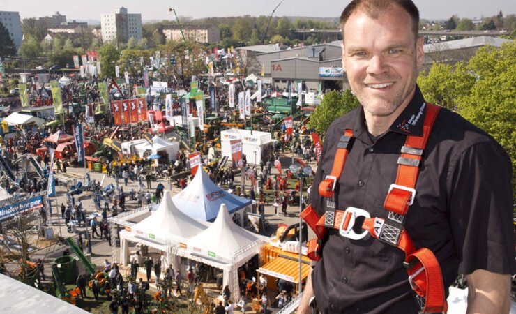 Blickt hoffnungsvoll auf die 
ForstLive: Volker Matern 
von der Messe Offenburg | © H. Höllerl