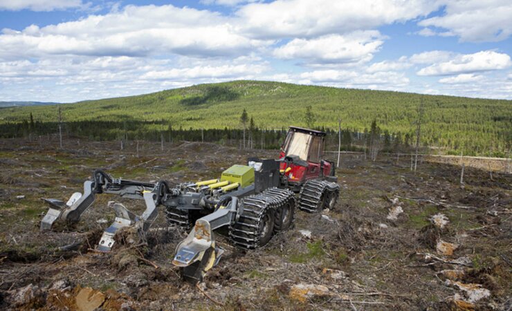 Bracke Mounder M36b an einem 
Komatsu-Forwarder | © Bracke AB
