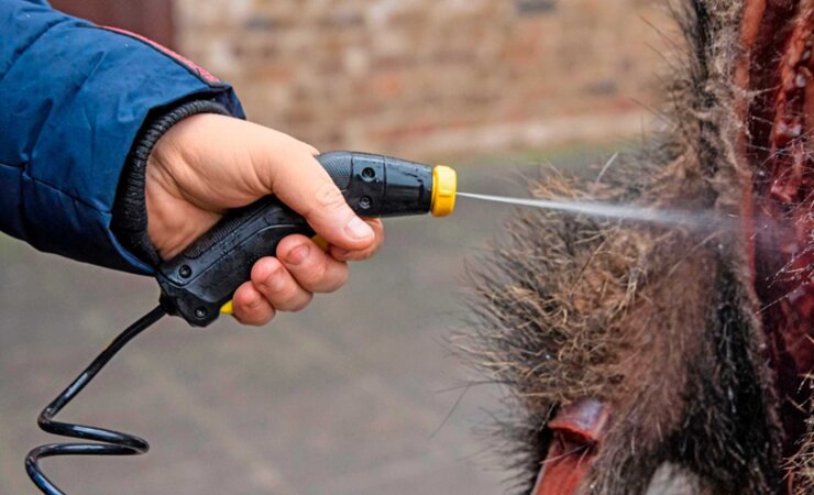Die mobile Auswaschhilfe von Kärcher in Aktion. | © David Ris