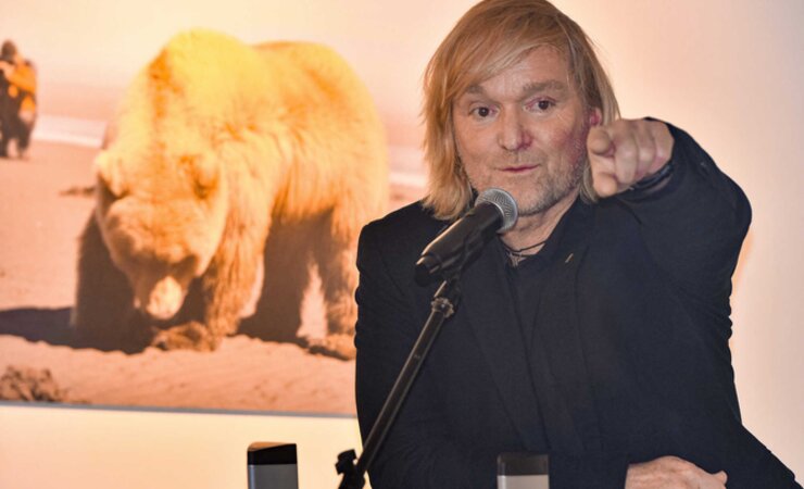 Andreas Kieling wurde bei einem Dreh von einem Bär schwer verletzt. | © imago images/VIADATA