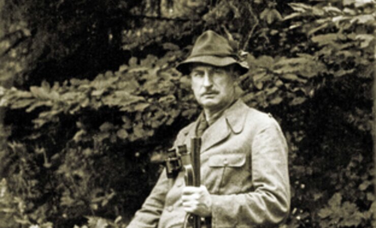 Leica-Gründer Ernst Leitz mit erlegtem Rehbock. | © Leica Camera AG