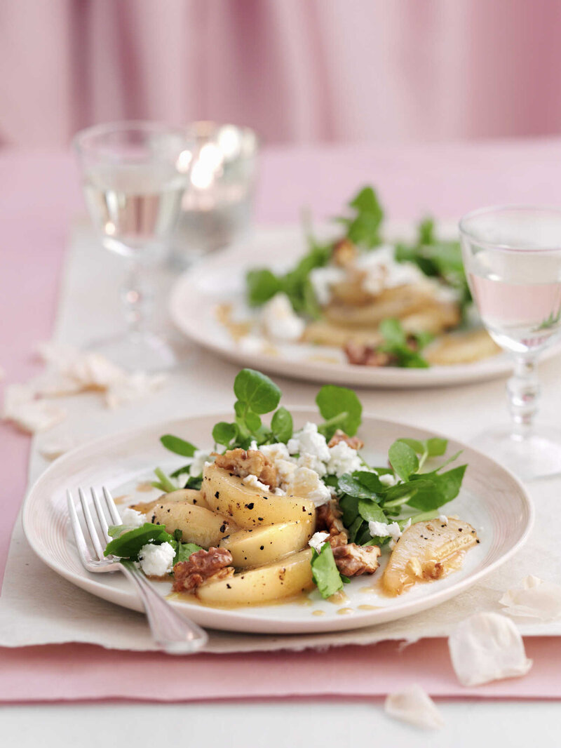 Birnensalat mit Brunnenkresse, Walnüssen und Ricotta - kraut&amp;rüben 9-2022